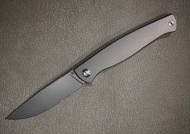 Cheburkov Knife Leader New, Steel M390, Handle Grey Titanium