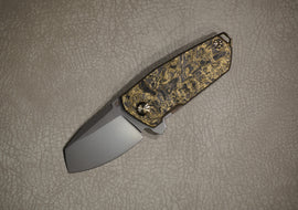 Cheburkov Knife Bulldog Light, Steel M390, Handle Marble Carbon with Gold Powder, Bronze Polished Titanium